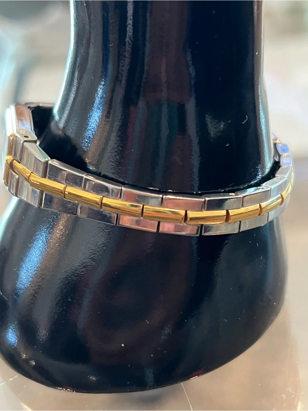 Vintage Seiko Two-Tone Women's Rectangular Bracelet Watch - Gold & Silver tone